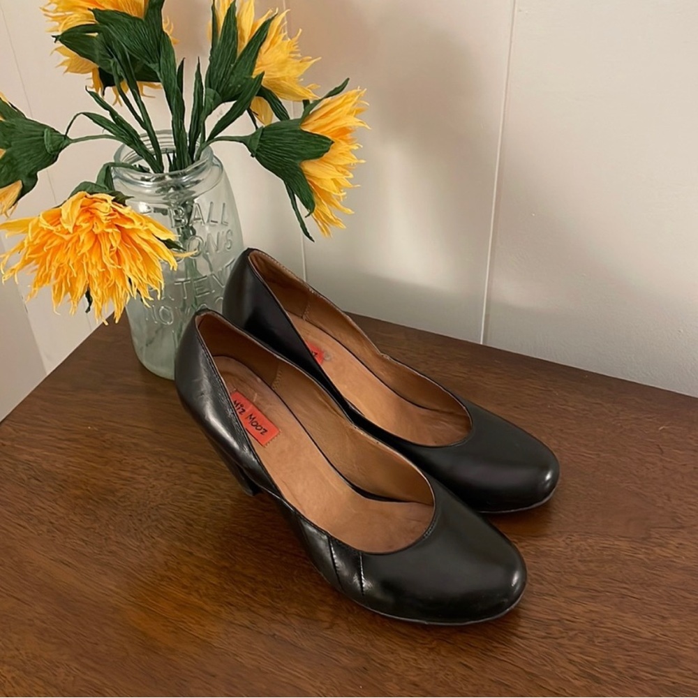 Black heeled pump from Miz Mooz